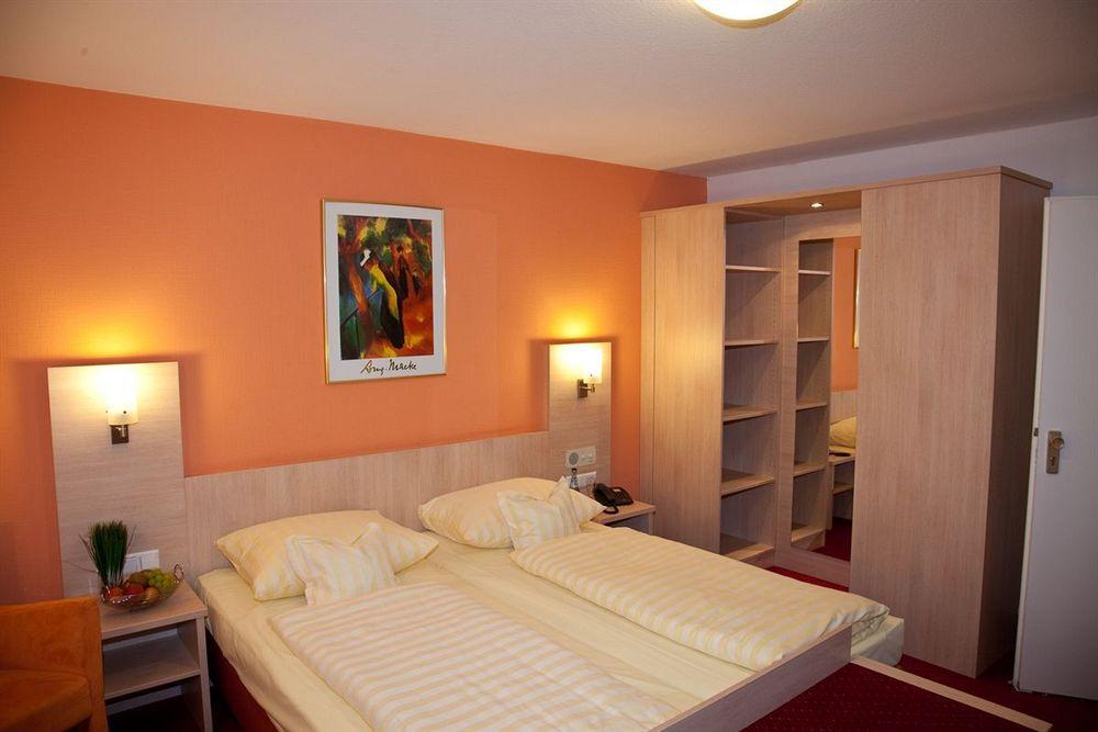 Best Western Hotel Favorit Людвигсбург Экстерьер фото