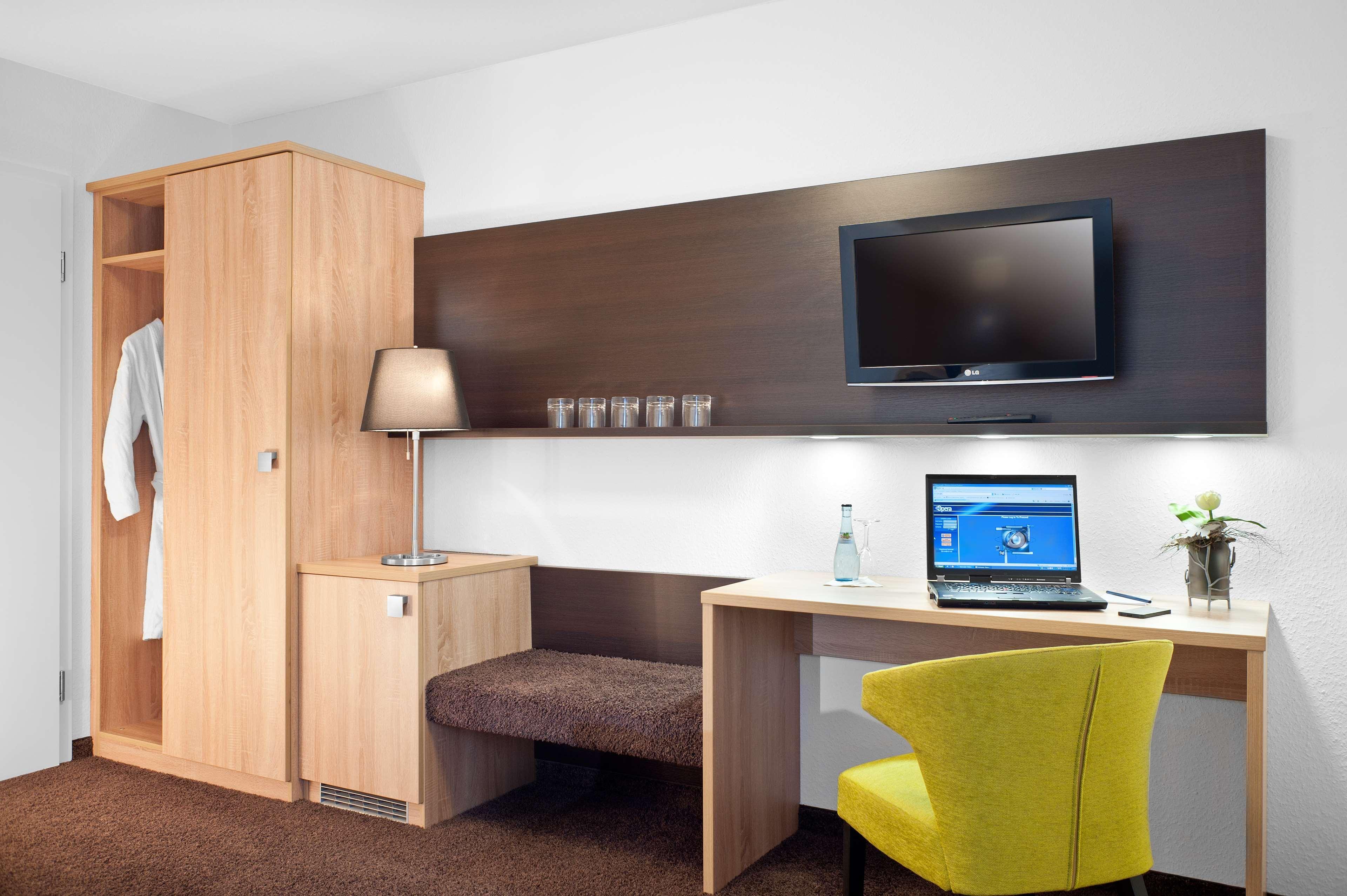 Best Western Hotel Favorit Людвигсбург Экстерьер фото