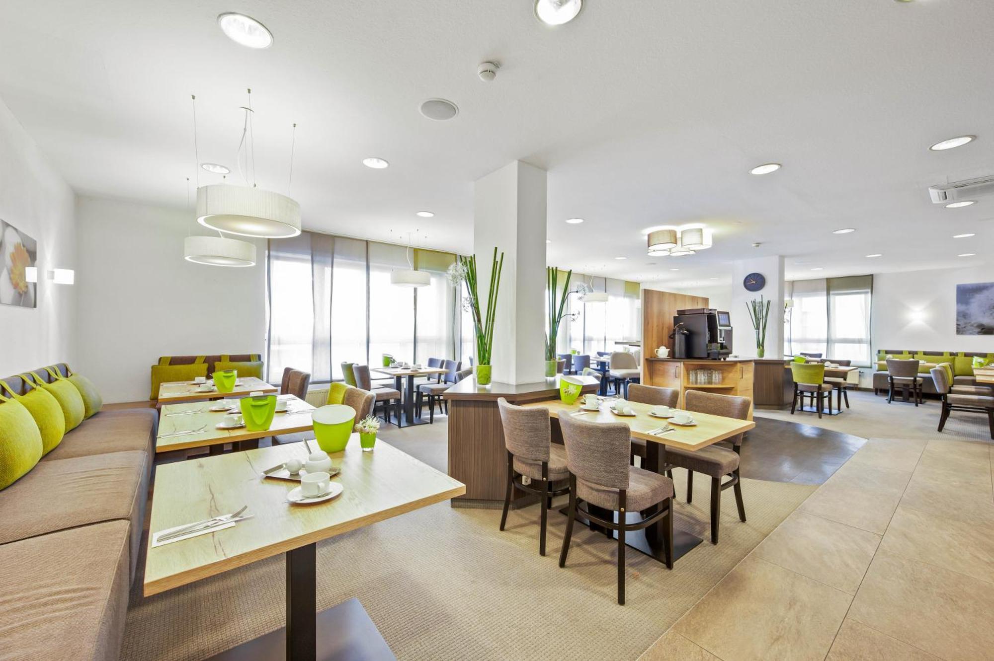 Best Western Hotel Favorit Людвигсбург Экстерьер фото