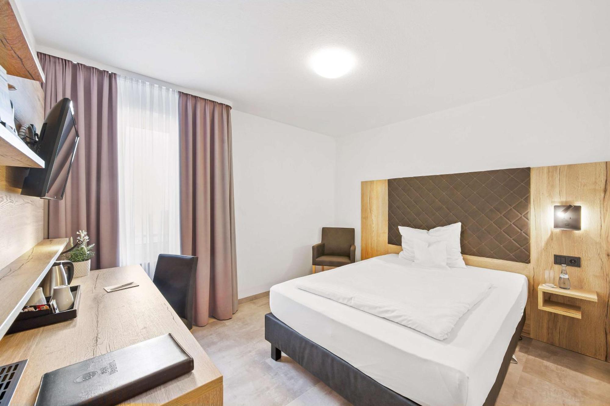 Best Western Hotel Favorit Людвигсбург Экстерьер фото