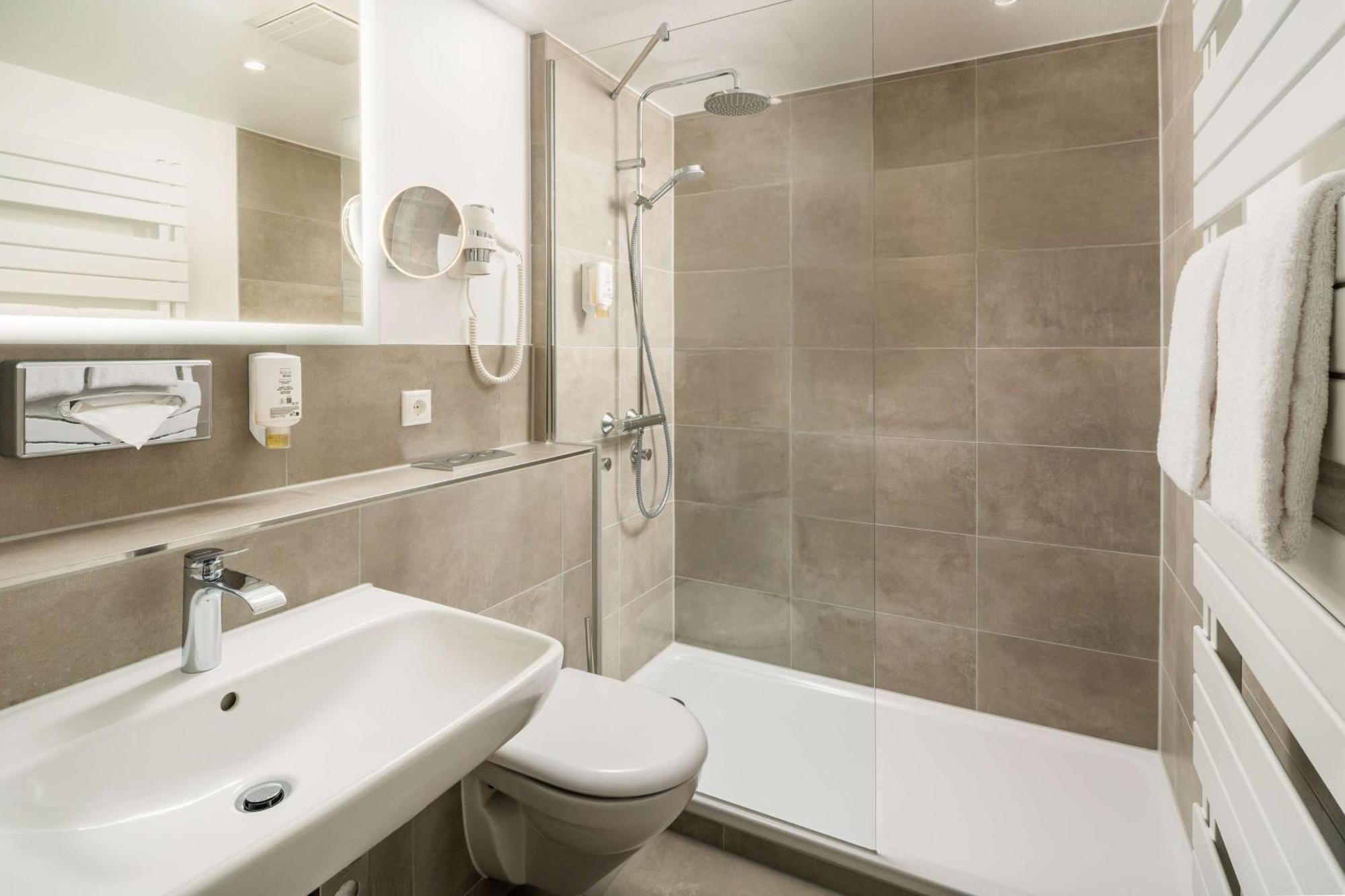 Best Western Hotel Favorit Людвигсбург Экстерьер фото