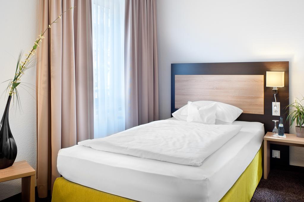 Best Western Hotel Favorit Людвигсбург Номер фото