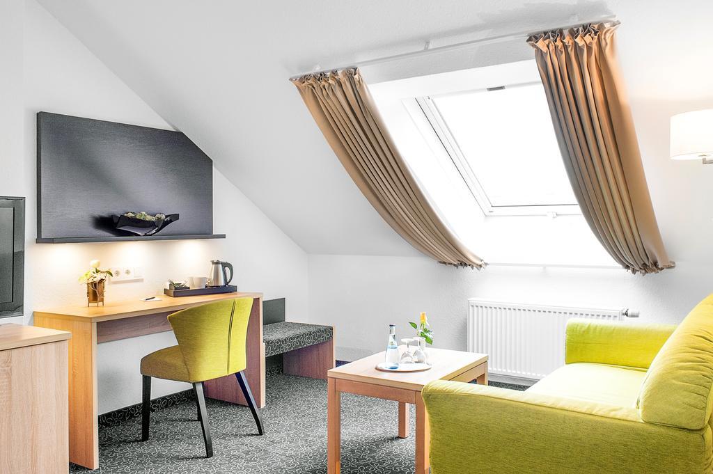Best Western Hotel Favorit Людвигсбург Номер фото